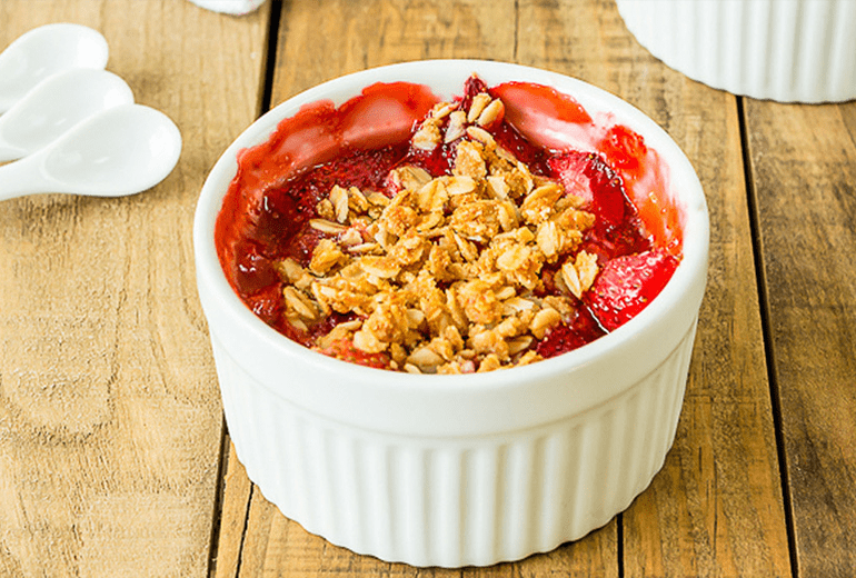 Strawberry and Cheerios Crisp | Dessert Recipes | Cheerios